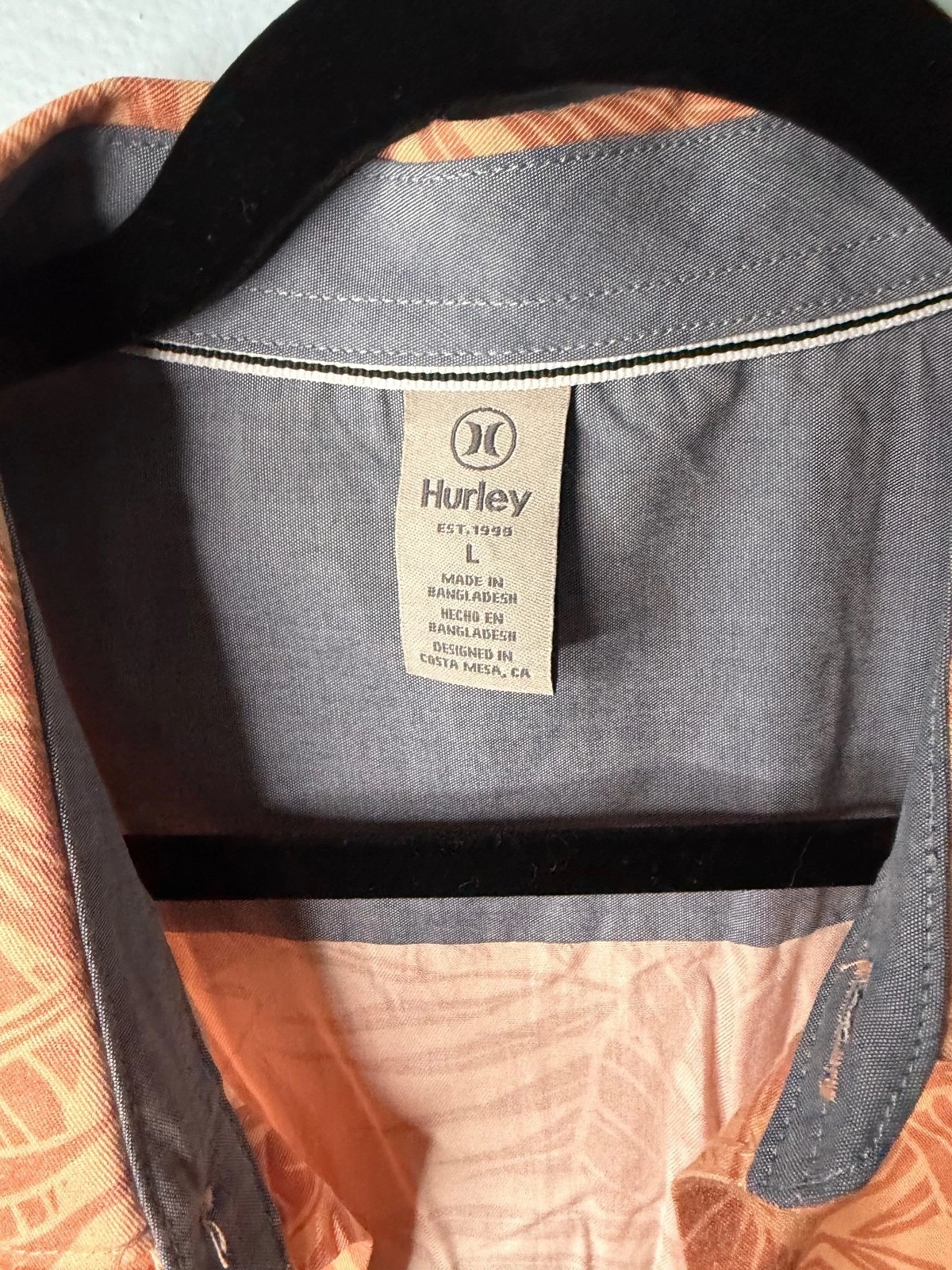 Hurley Men’s Large Hawaiian Shirt Coral Tropical Short Sleeve Button Up - product detail image 2