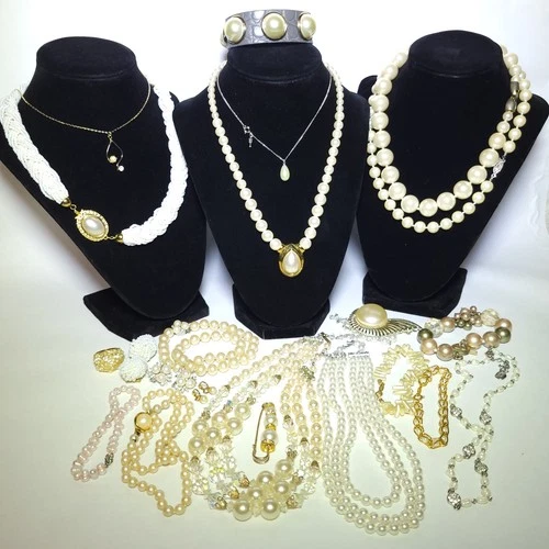 Pearls & Rhinestones Vintage Mixed Jewelry Lot Napier Trifari Carolee Goldtone