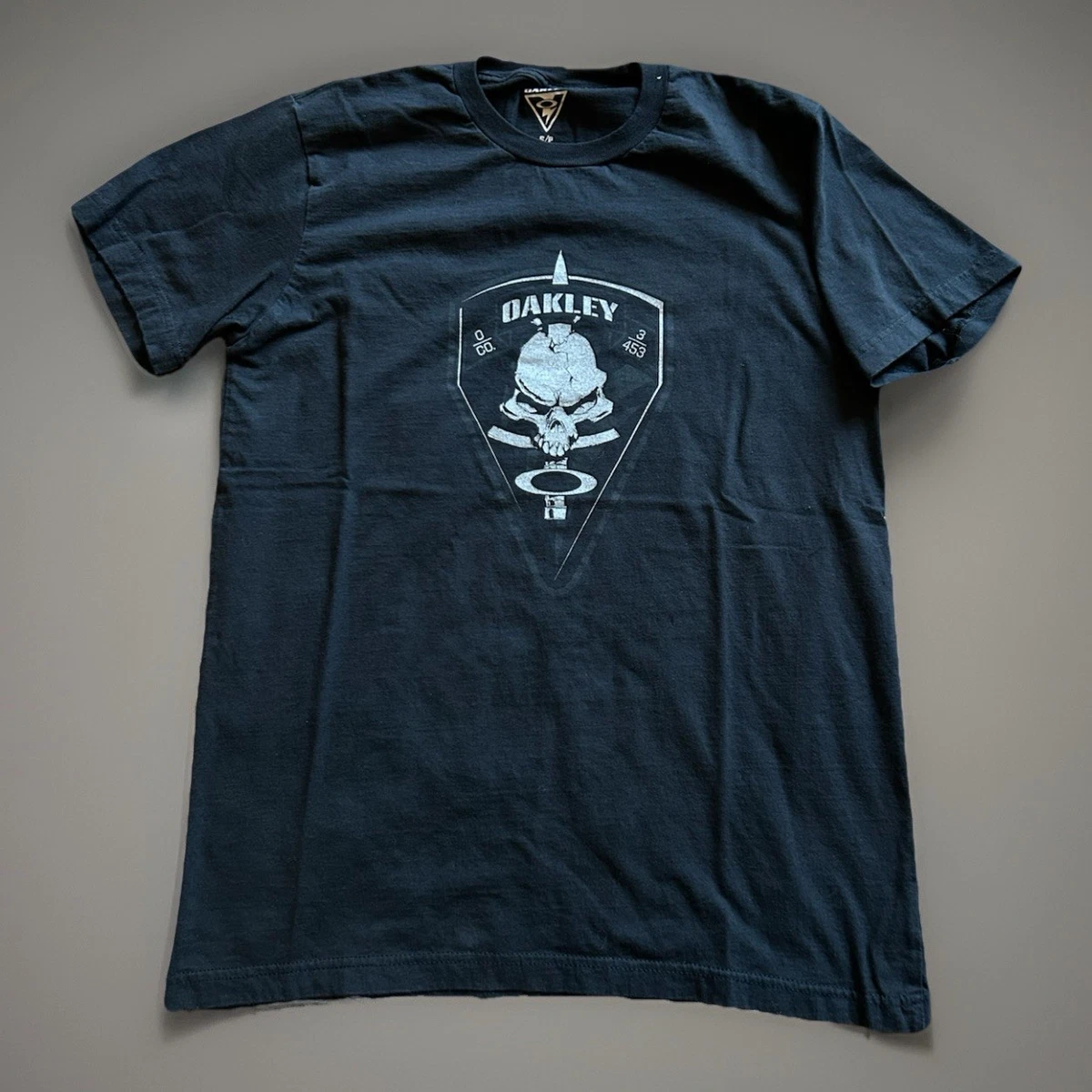 Oakley Men's T-Shirts for sale | eBay