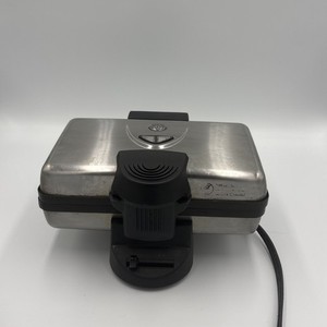 GE Waffle Iron Maker Chrome Vintage MODEL 169186 Dual Serving Size Works Tested