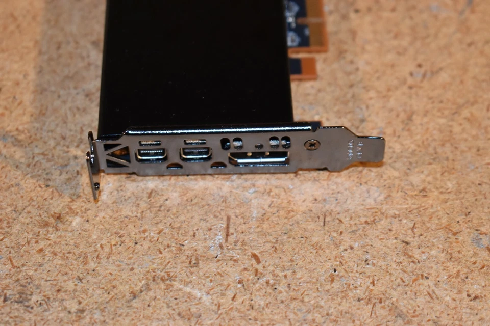 Dell AMD Radeon E9173 PCIe 2 mDP+DP Graphics Card - Half Height Wyse 5070 0W6F74 - Image 4 of 4