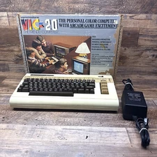 Commodore VIC-20 Retro Gaming Computer w/ Power Cord & Original Box Vintage 80s
