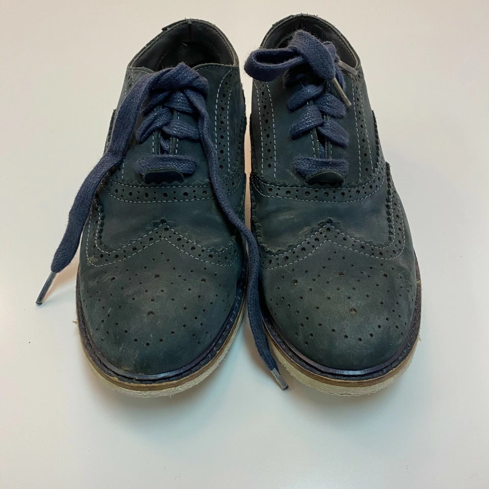 Kenneth Cole 男孩牛津鞋 3 码翼布洛克磨砂皮鞋海军蓝系带 — 第 4/4 张图片