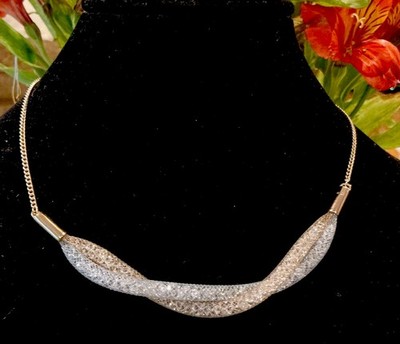 AUTHENTIC SWAROVSKI Stardust 18 -20  Short Twisted Mesh Necklace-Gold Tone- VGUC