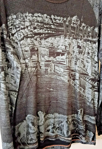 Camiseta Y2K Custo Barcelona Manga Larga Gráfica Fantasía Paisaje Urbano 3D Ha Ha Ha - Imagen 10 de 10