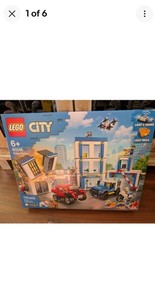 Lego City 60246: Police Station. Partial. No Box. See Notes.