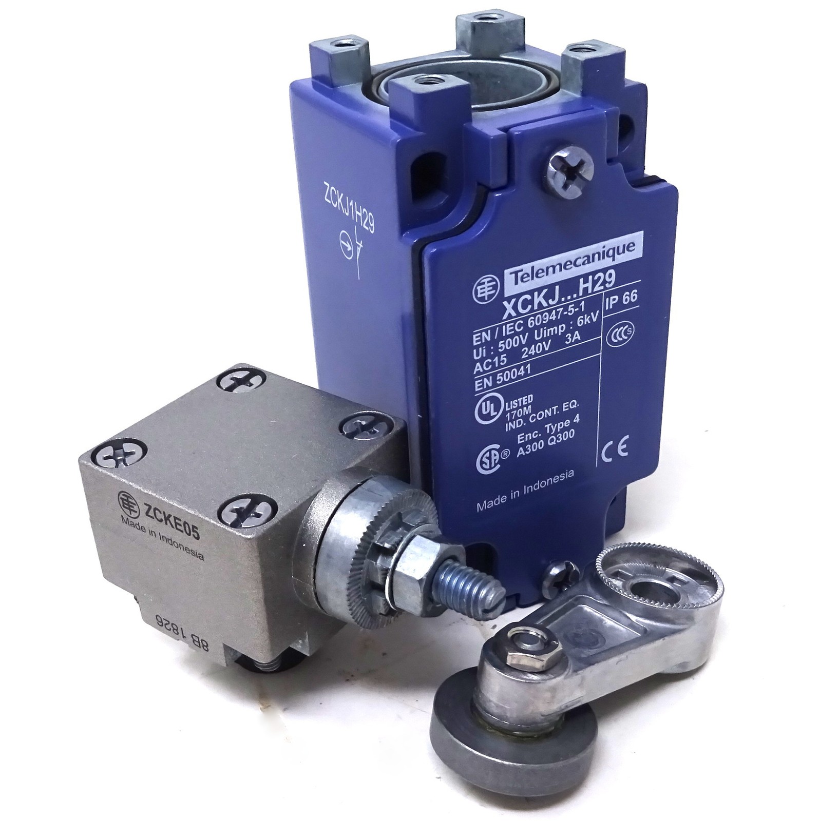 Limit switch XCKJ10513H29 Telemecanique