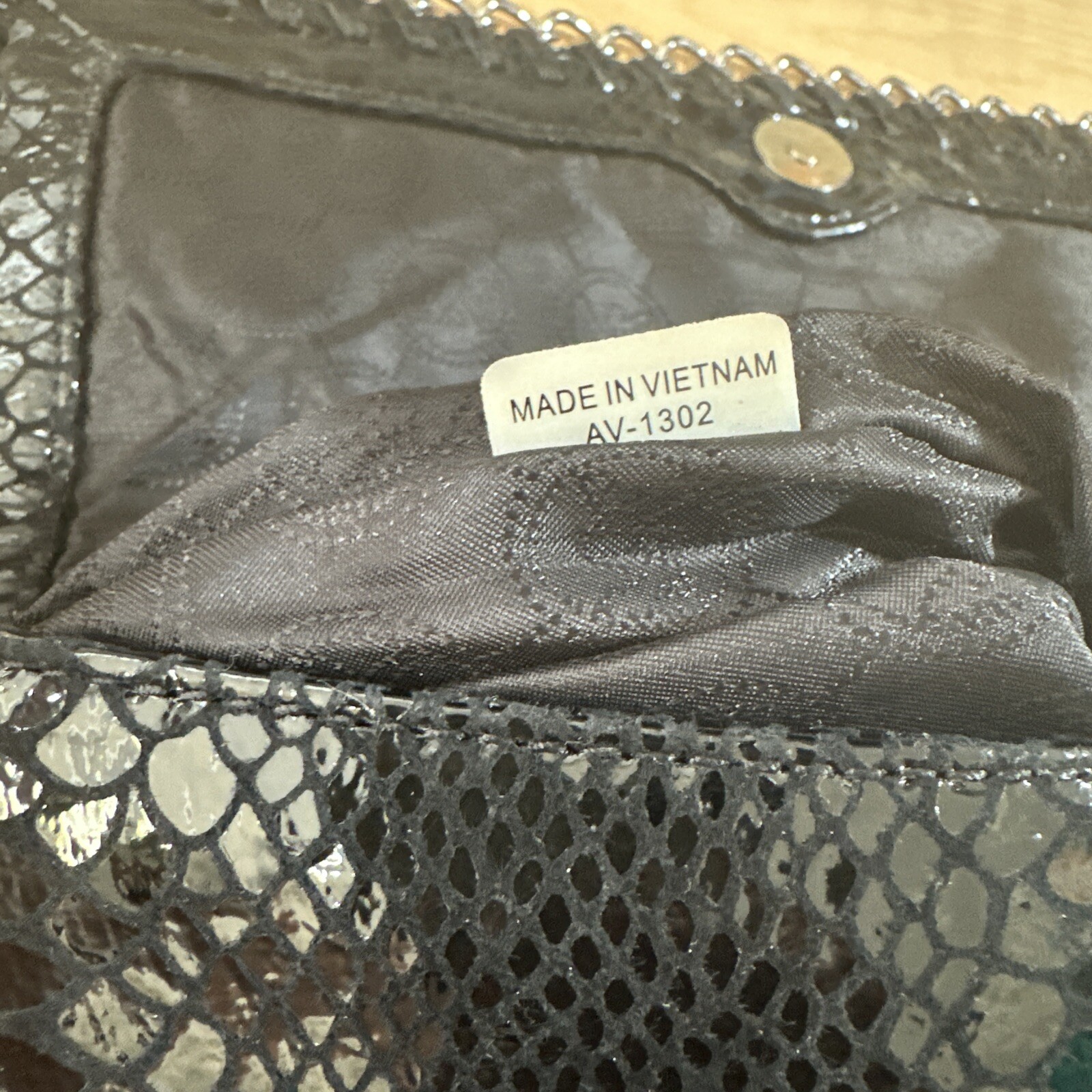 MICHAEL KORS CHELSEA BLACK PYTHON EMBOSSED CLUTCH… - image 7