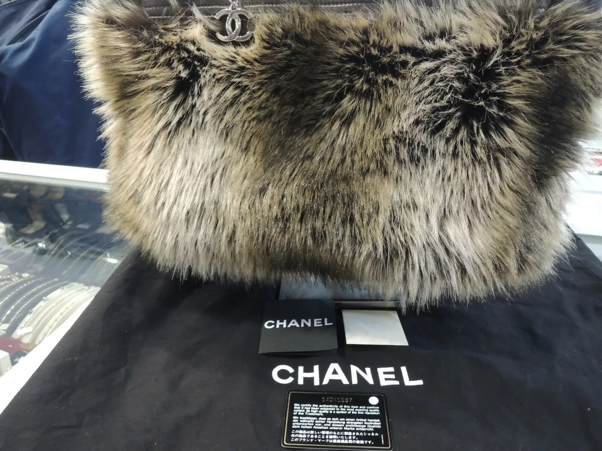 faux fur chanel bag