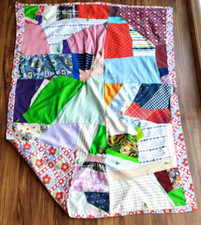 Vtg Handmade Polyester Knit Tiie Lap Baby Quilt Floral Back Retro 47 in x 37 in