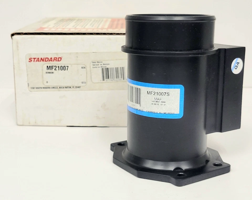 Standard Motor Products Mass Air Flow Sensor MF21007 for Nissan 200SX 1995-2017 - Image 4 of 4