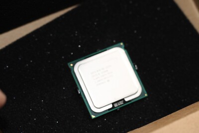 Fujitsu Siemens L5335 G5 Kit Intel Xeon 2,0ghz Quad Core Prozessor & Lüfter