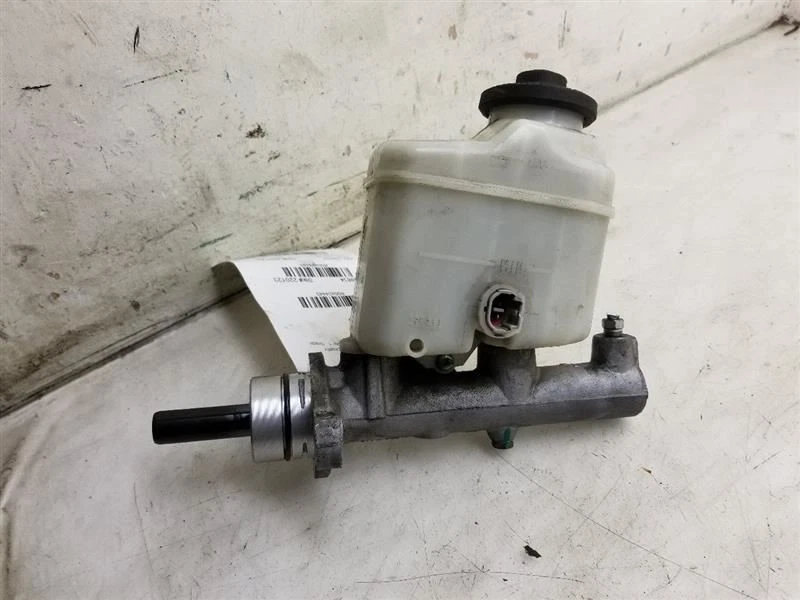 04-08 MONTAJE CILINDRO MAESTRO FRENO TOYOTA SOLARA TRACCIÓN DELANTERA 2,4 L Foto 4 de 4