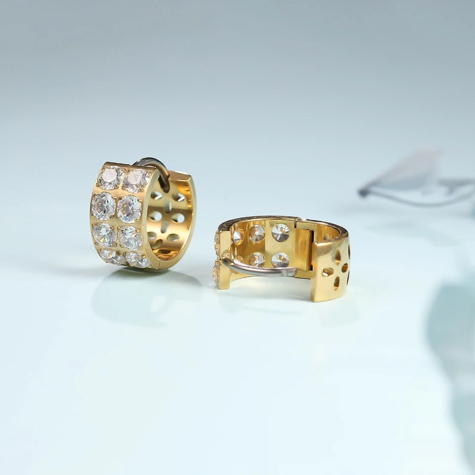 Pendientes de aro anchos gruesos hipoalergénicos de titanio puro pavé grado 5A circonita cúbica brillantes Foto 3 de 4