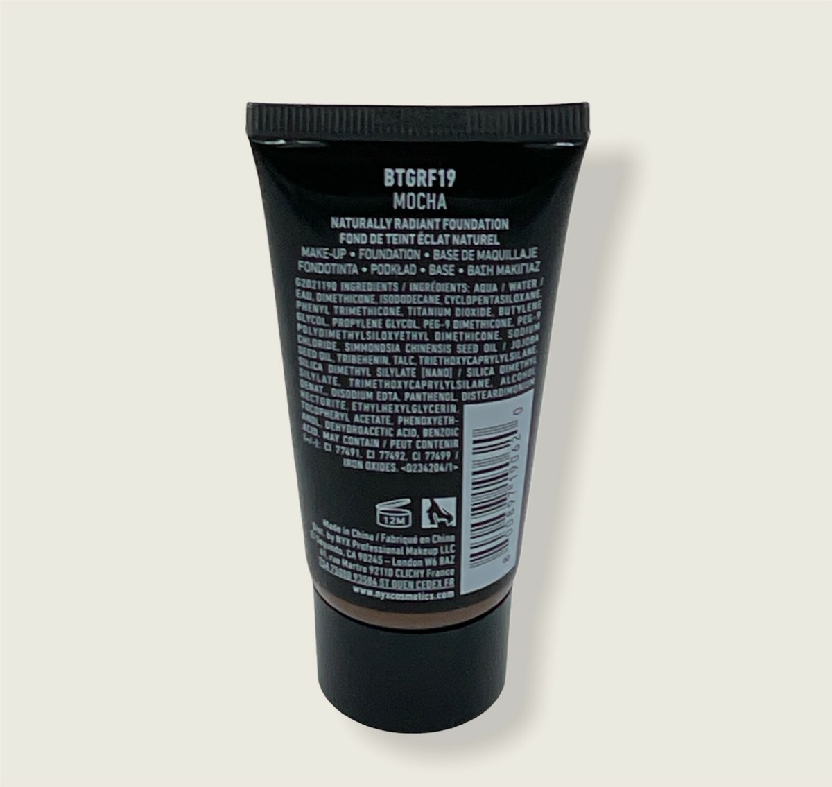 NYX Professional Makeup Born To Glow Radiant Foundation 1.01 fl oz