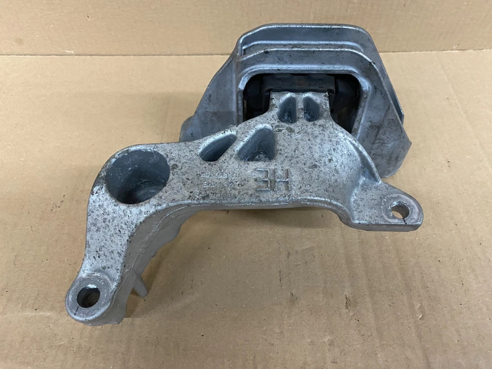 RENAULT CLIO 1.6 HYBRID ENGINE MOUNT MOUNTING  112107983R  2020 2021- 2025 C4841 - Image 4 of 4