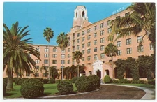 St. Petersburg FL Main Drive Vinoy Hotel Vintage Postcard Florida
