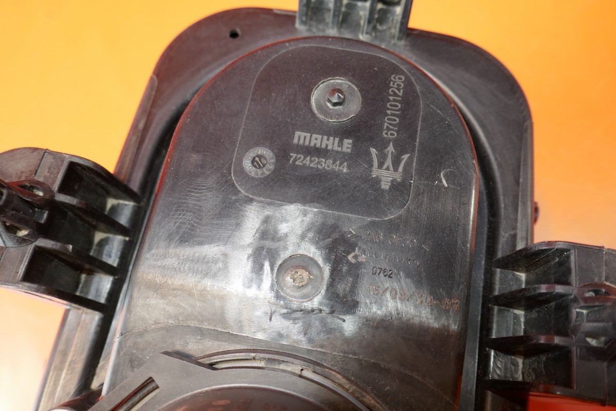 Maserati Ghibli 2014-2019 Right Air box top P/N 670101256