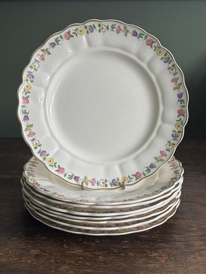 Eight Grindley Marlborough Royal Petal Greenway Dinner Plates Made in England