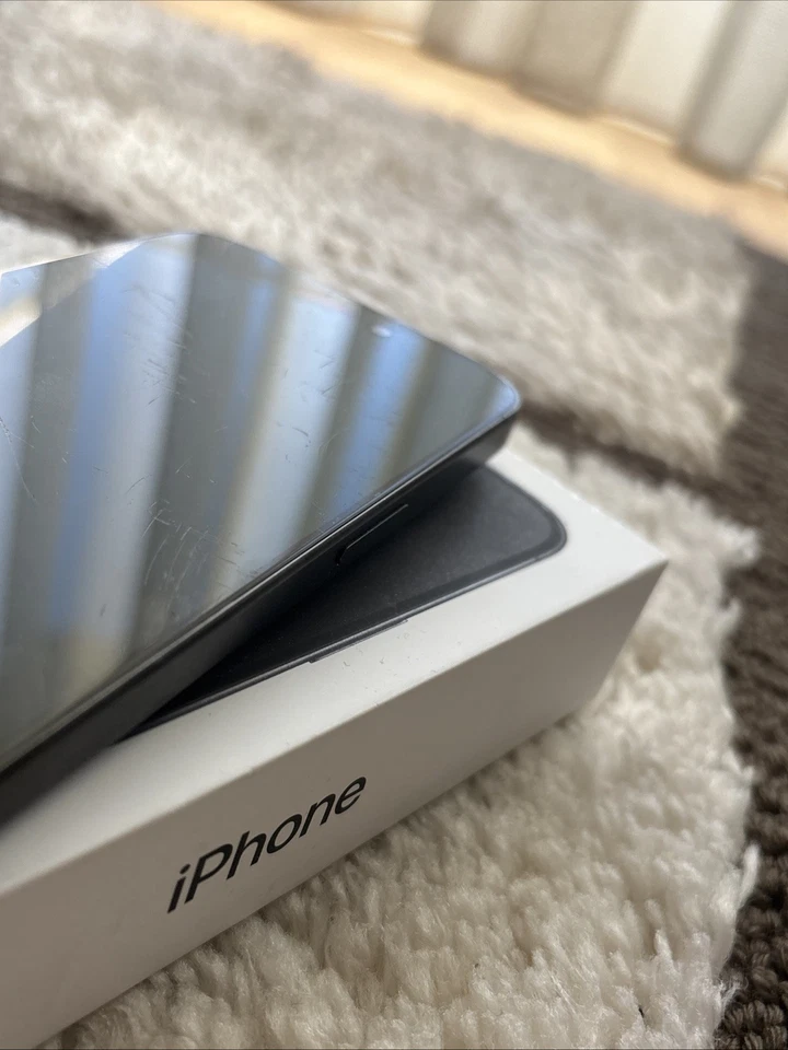 Apple iPhone 15 Pro · 256GB, Foto 3 von 5