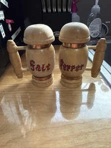 VNT Wooden Salt And Pepper Shakers Styled As Beer Steins 