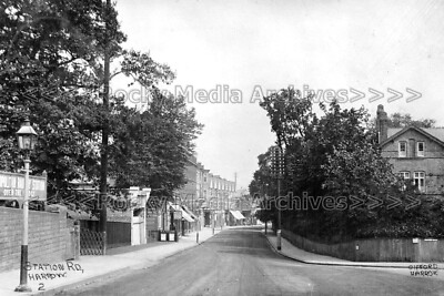 vxx-37 Street View, Station Road, Harrow, North London. Foto