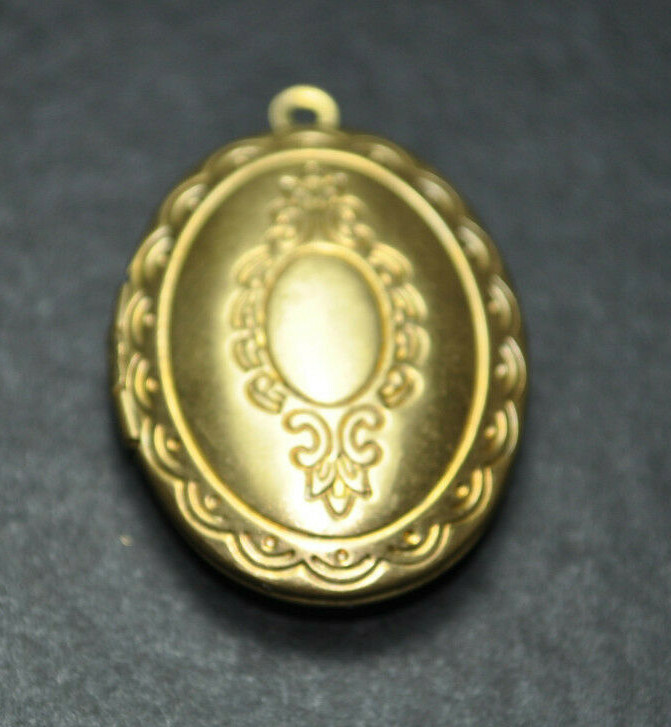 kleines ovales Medallion  mit  ornamente Nr.3