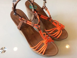 neon orange wedges