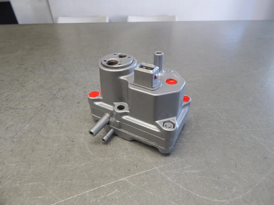 REGULADOR DE CALENTAMIENTO AUDI 5000 - 0438140094 / 035133403D - SERVICIO DE RECONSTRUCCIÓN Foto 3 de 4