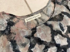 GRAHAM SPENCER BEAUTIFUL EMBROIDERY SHEER SILK CHIFFON OMBRÉ WORK CASUAL TOP