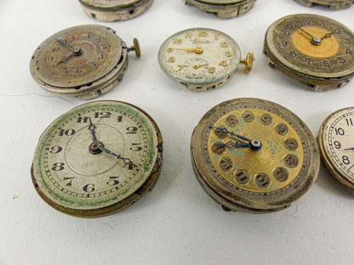 Job Lot Watch Movements Vintage for Parts Spares and Repairs only - Picture 2 of 10