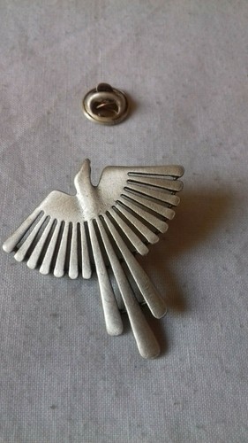 Broche Pin Fée – Métal Argenté – Acier Inoxydable – Neuf Sans Emballage – Bijou Fantaisie