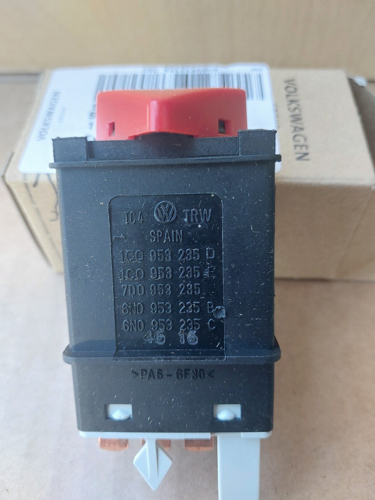 Porsche Carrera GT 2004-2006 Hazard switch