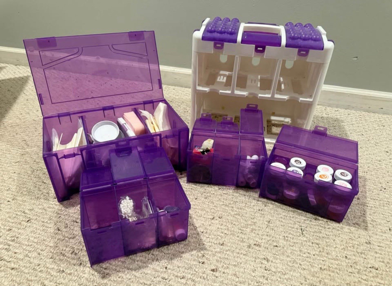 Wilton Cake Decorating Baking Tool Caddy Box with Organizer and Accessories