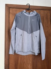 Nike Windrunner therma fit light fall jacket size small men  s