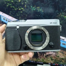 Fujifilm Fuji X-E2 16.3MP Mirrorless Digital Camera Body only silver -90 New