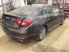 Used Front Right Door Assembly Front fits: 2015 Hyundai Sonata electric VIN 2 5t