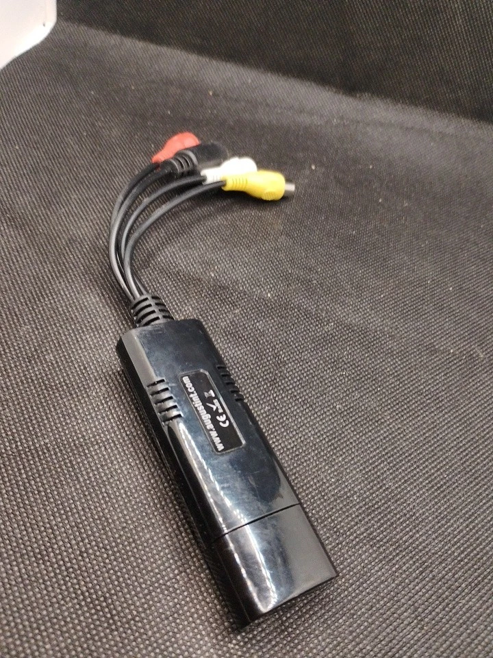 VHS Tapes to Digital PC USB Converter PAL NTSC SECAM Grabber - August VGB100 - Image 2 of 4