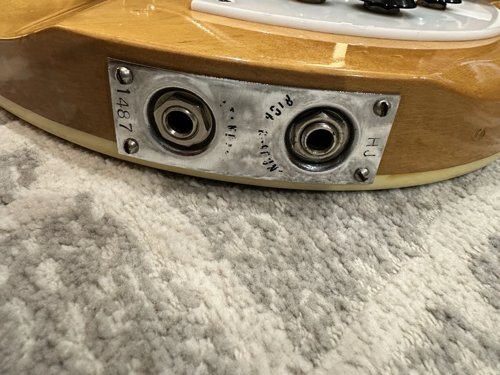 Picture 5 of 24