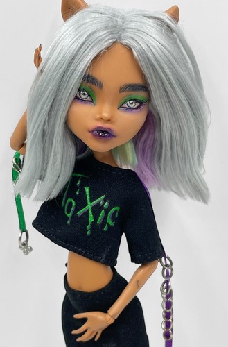 Monster High Repaint Art Doll Custom OOAK Howleen Wolf "Toxic" - Picture 3 of 13