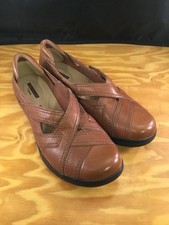 clarks women's cheyn wale loafer