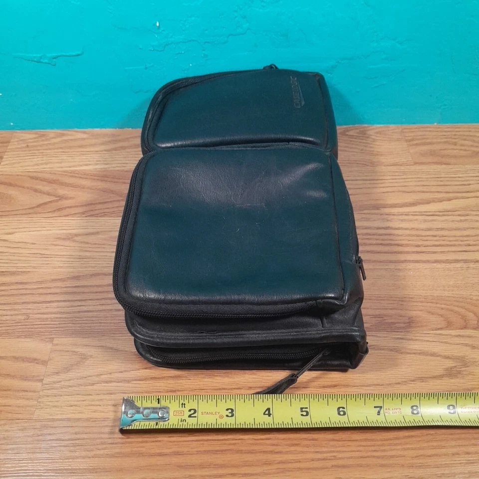 VTG. CASE LOGIC 96 CD HOLDER BLACK FAUX LEATHER CD CASE - Image 3 of 4