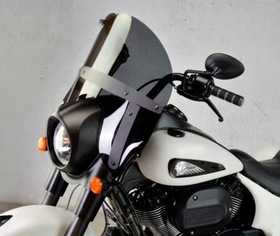 Indian Springfield Dark Horse Modell II (18- 24) Tour Sheibe Display Windschutz