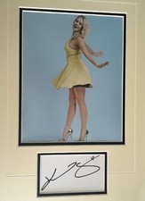 KIMBERLEY WYATT - THE PUSSYCAT DOLLS - EXCELLENT SIGNED PHOTO DISPLAY