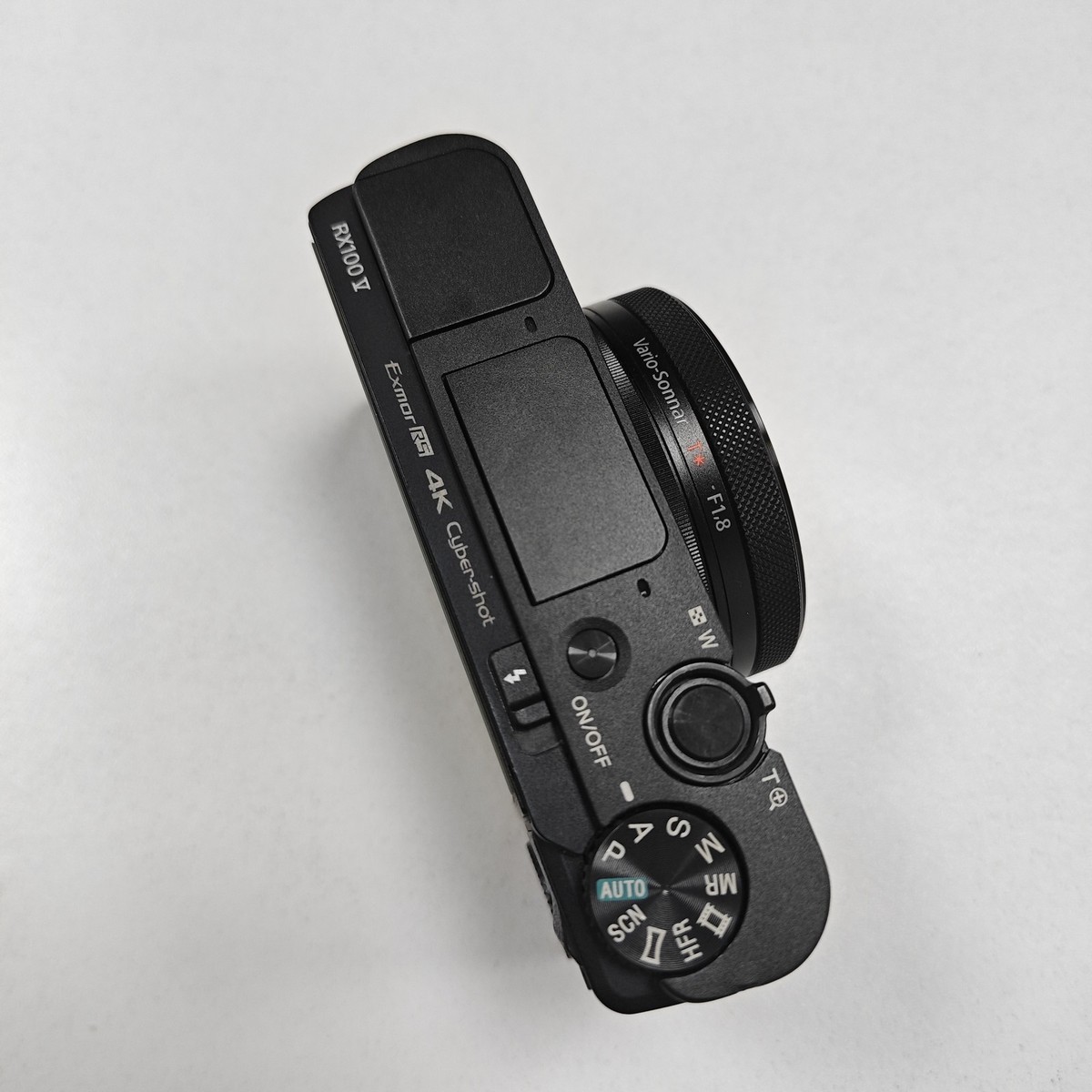 Sony Cyber-Shot DSC-RX100 M5A RX100V 20.1 MP 2.9x Zoom Digital