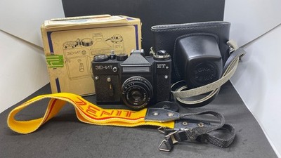 NICE  Soviet Camera Zenit-ET USSR SLR 35mm w/Lens Industar 50-2 3.5/50mm