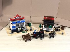 LEGO Gold City Junction Set