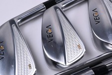 Vega VMB Irons / 4-PW / Stiff Flex Accra iSteel Green 125 Shafts