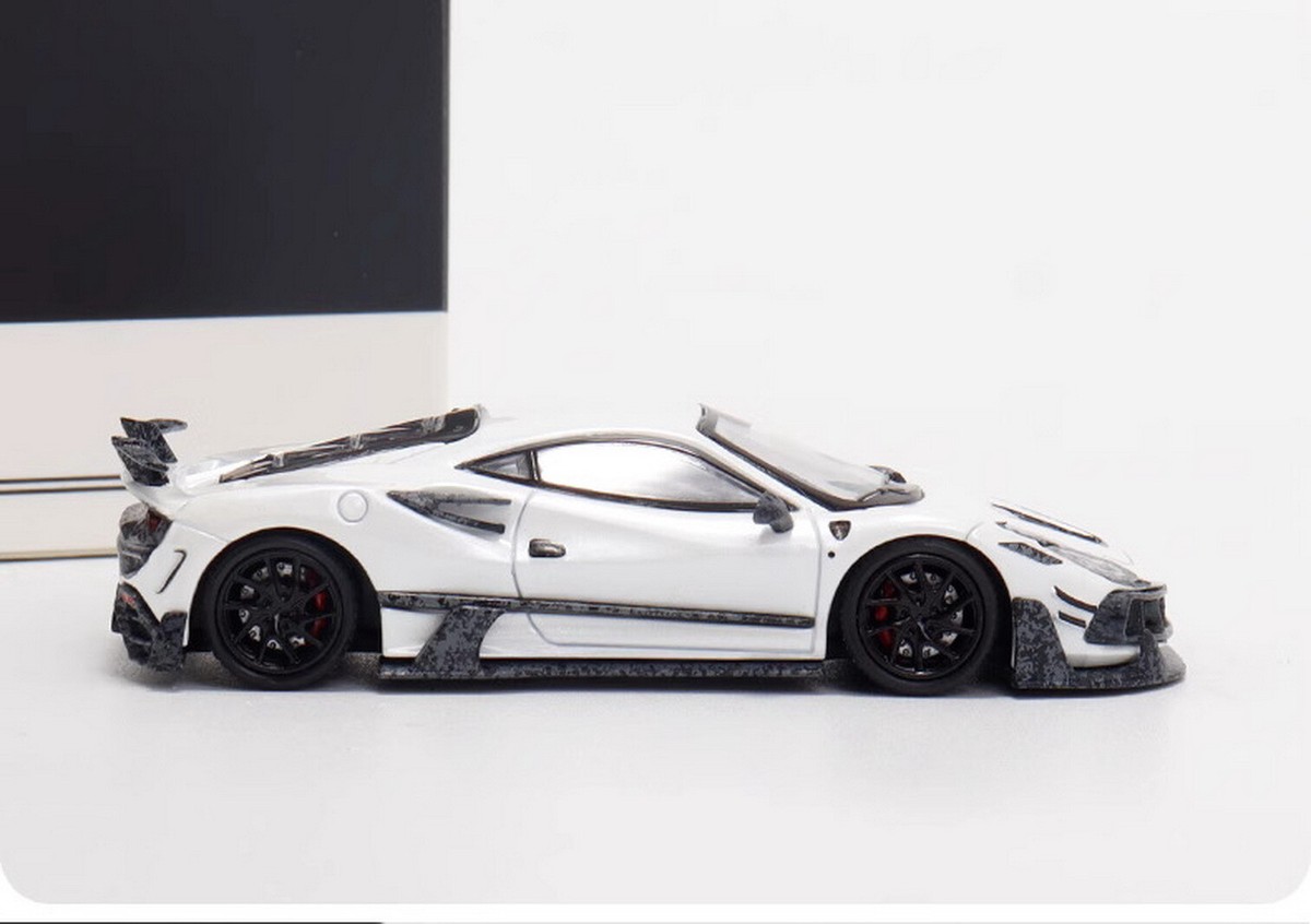 【限定499台】Ferrari F8XX MANSORY 1/64ミニカー黄色 s-l1200.jpg