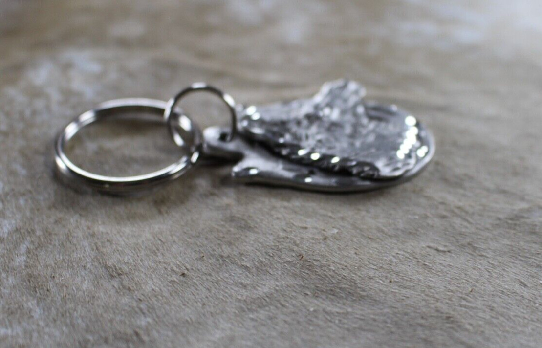 Llama Key Ring 2 x 1.50 in Horseshoe Diamond cut Pewter Handcrafted